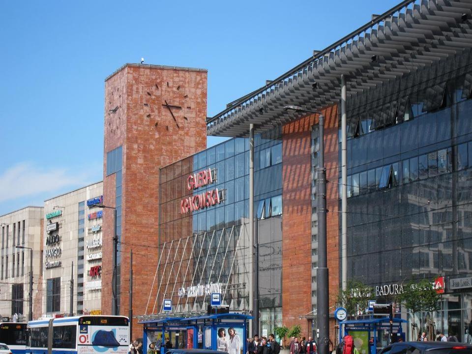 Attractive Apartment Oldtown Near Thetrain Station Krakow Exterior photo